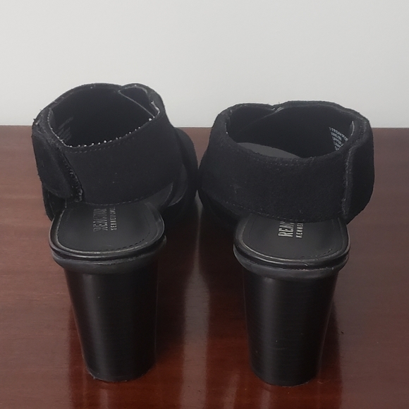 Kenneth Cole Reaction Black Suede "7 Fridah People" Peep Toe Stacked Block Heels - Picture 4 of 10